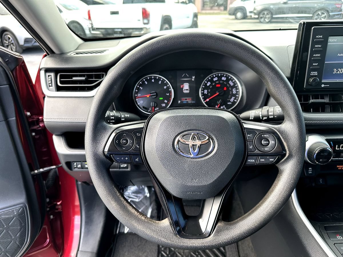Used 2021 Toyota RAV4 XLE w/ Convenience Package FWD image 19