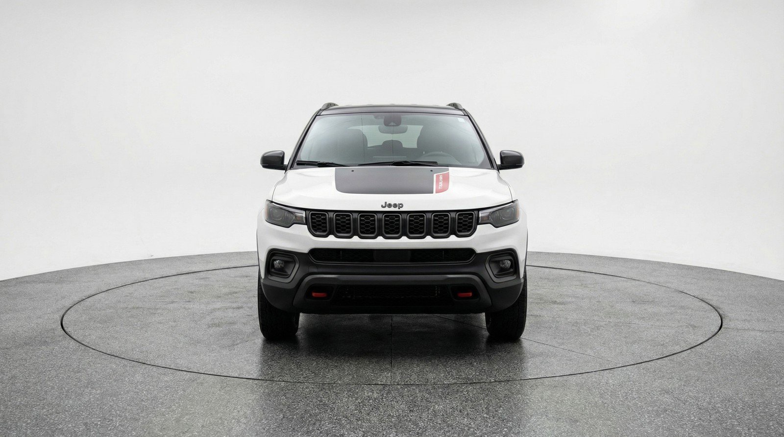 Used 2025 Jeep Compass Trailhawk image 2