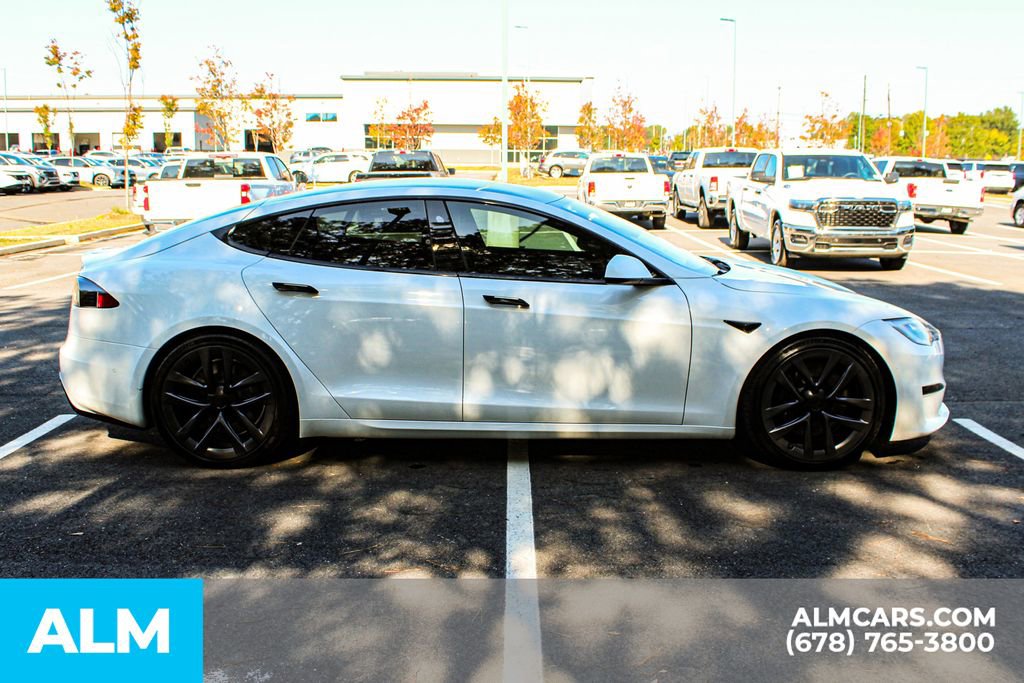 Used 2021 Tesla Model S Plaid image 9