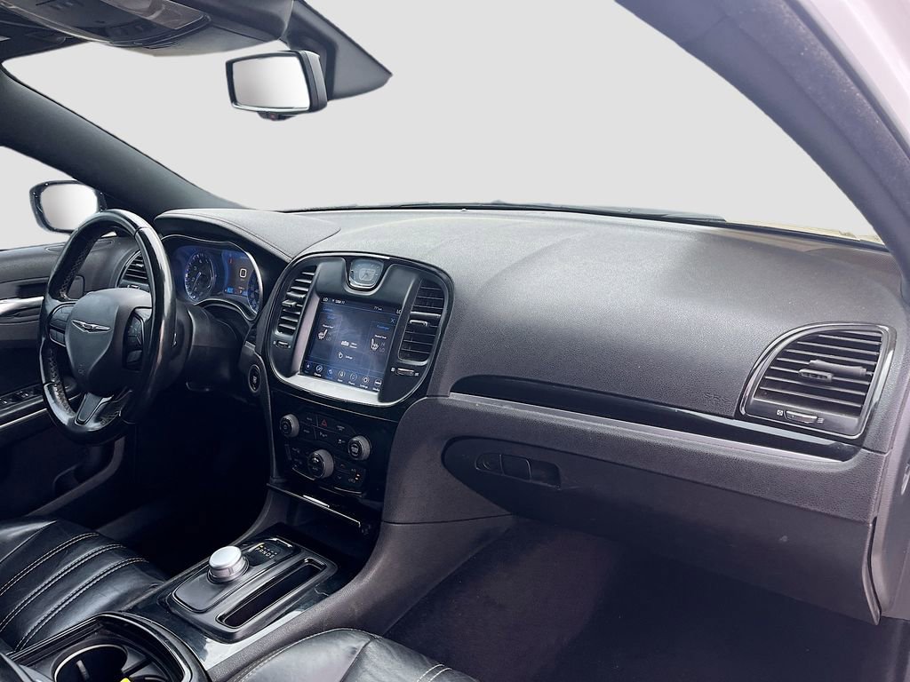 Used 2021 Chrysler 300 S image 29