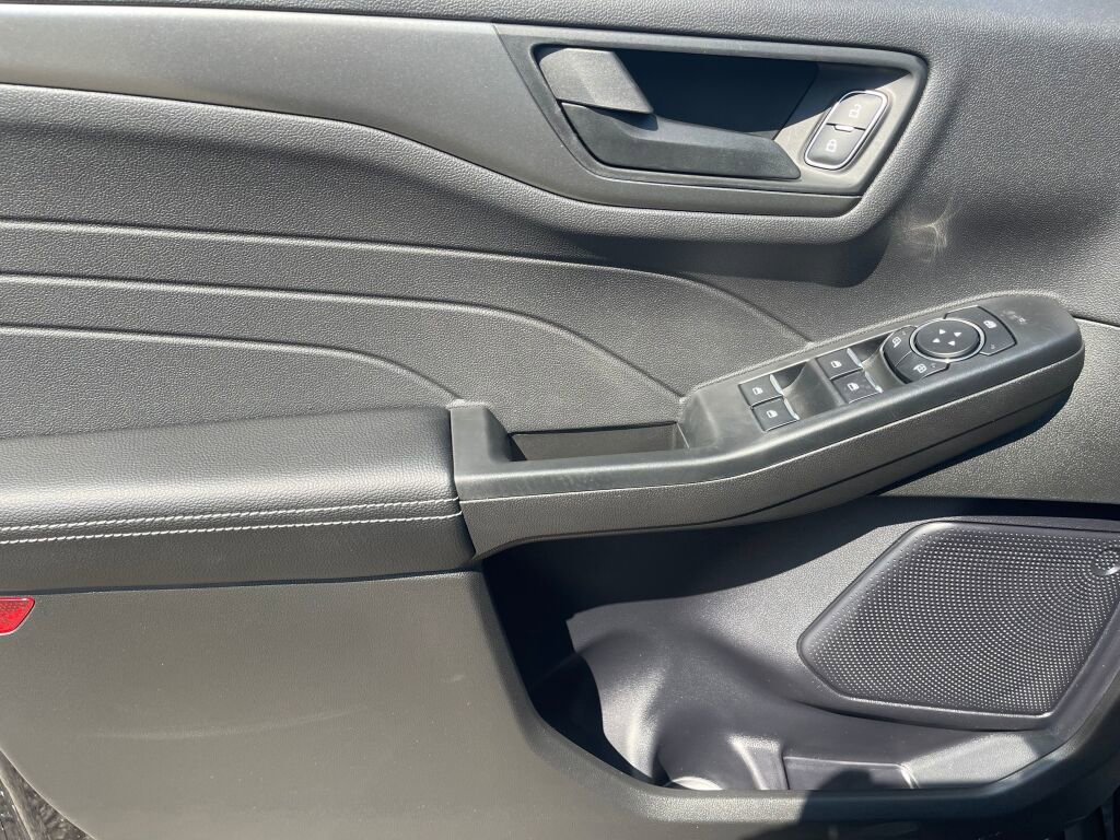 New 2025 Ford Escape Active w/ Active Premium Tech Pack image 7
