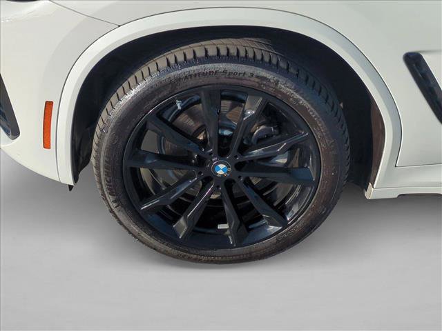 Certified 2025 BMW X4 xDrive30i w/ Premium Package AWD/4WD image 26