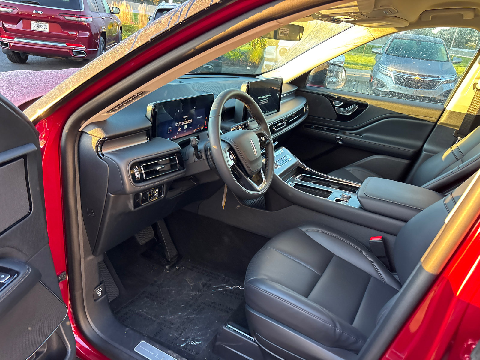 New 2027 Lincoln Aviator AWD image 22