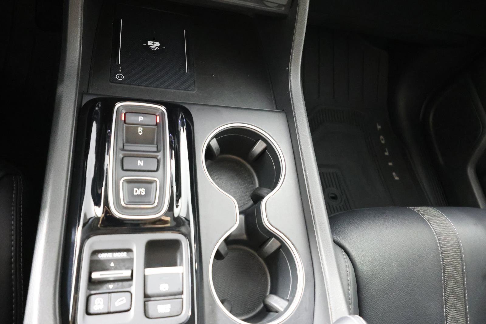 Used 2024 Honda Pilot Touring image 18