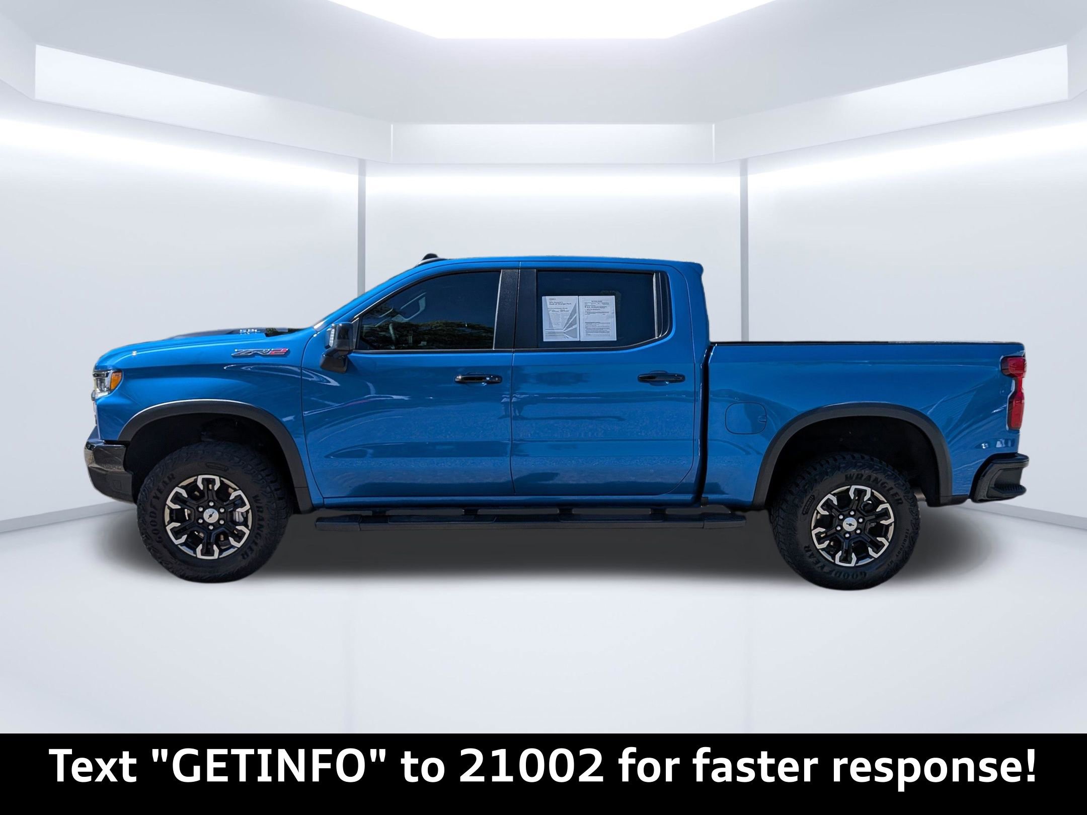 Used 2022 Chevrolet Silverado 1500 ZR2 w/ Technology Package image 7