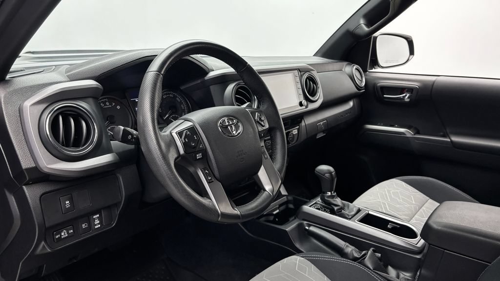 Used 2023 Toyota Tacoma TRD Sport AWD/4WD image 19
