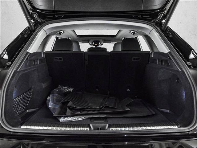Certified 2025 Audi Q5 Premium Plus w/ Premium Plus AWD/4WD image 6