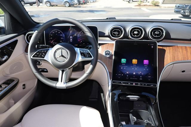 Used 2025 Mercedes-Benz C 300 Sedan image 4