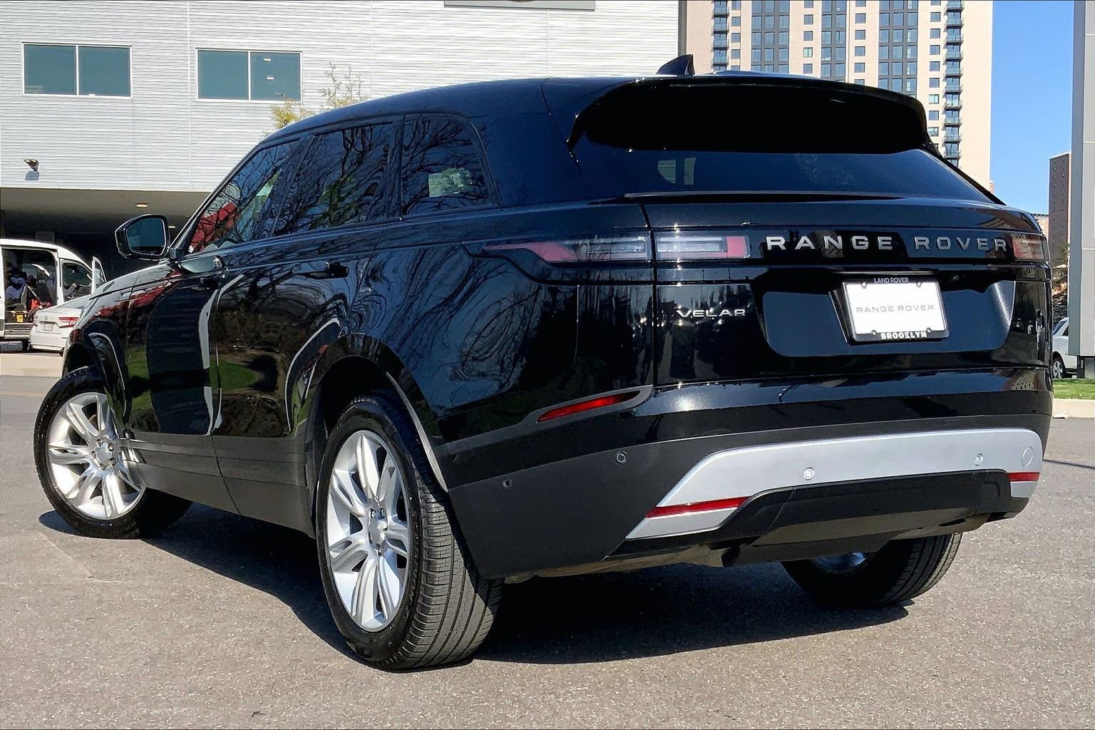 Used 2026 Land Rover Range Rover Velar S AWD/4WD image 11