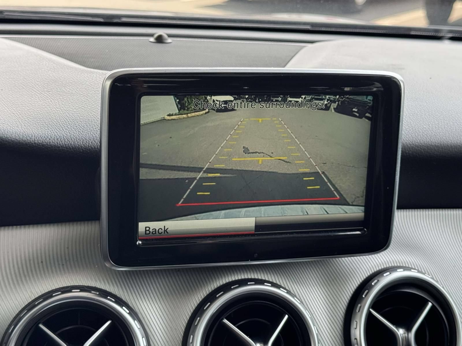 Used 2015 Mercedes-Benz GLA 250 4MATIC image 11