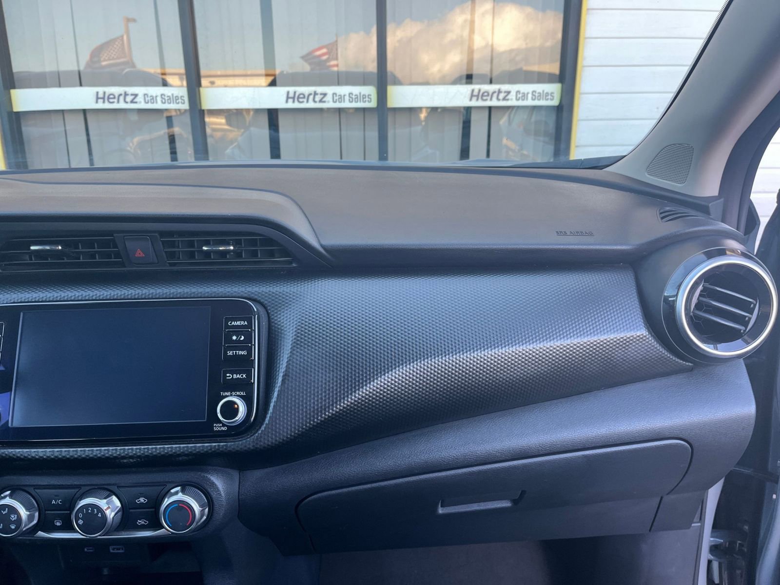 Used 2024 Nissan Kicks SV FWD image 34