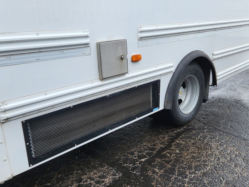 Used 2016 Chevrolet Express 3500 w/ School Bus Package RWD image 8