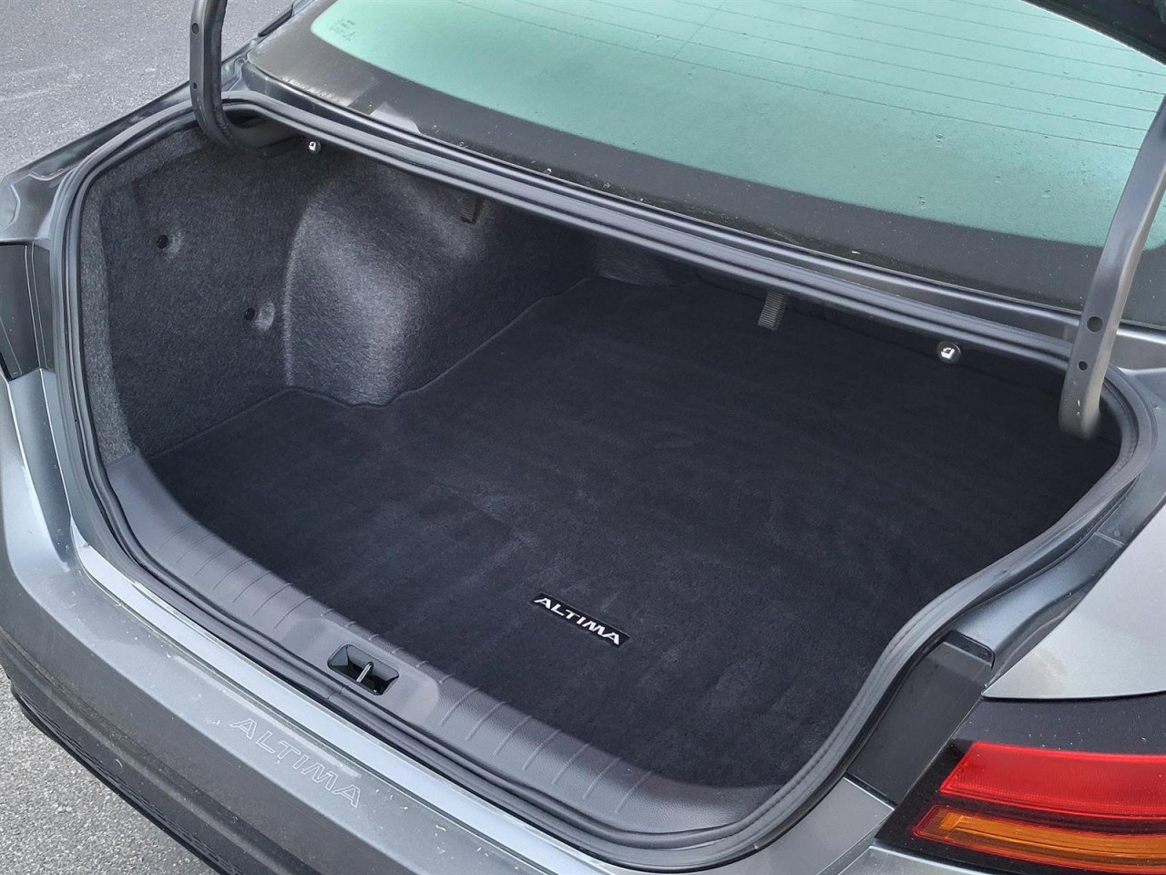 Used 2024 Nissan Altima 2.5 SR image 4