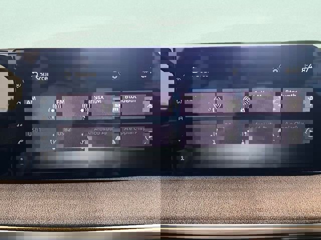 Used 2025 Nissan Kicks SV image 18