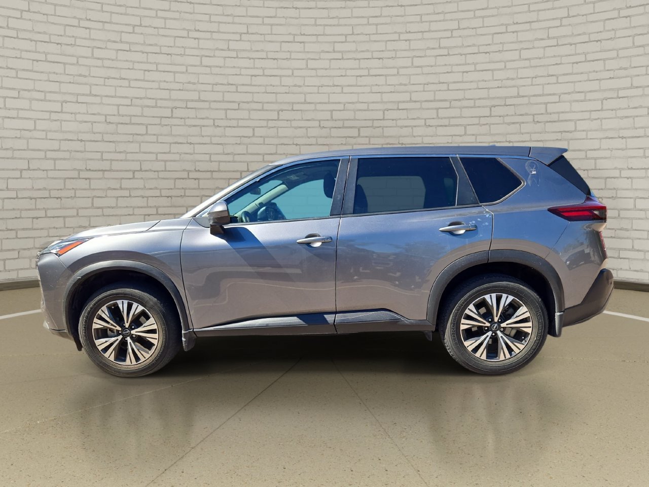 Used 2023 Nissan Rogue SV FWD image 8