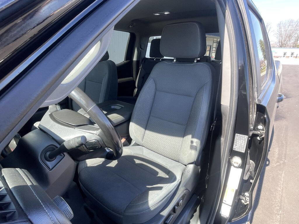 Used 2019 Chevrolet Silverado 1500 LT Trail Boss AWD/4WD image 20