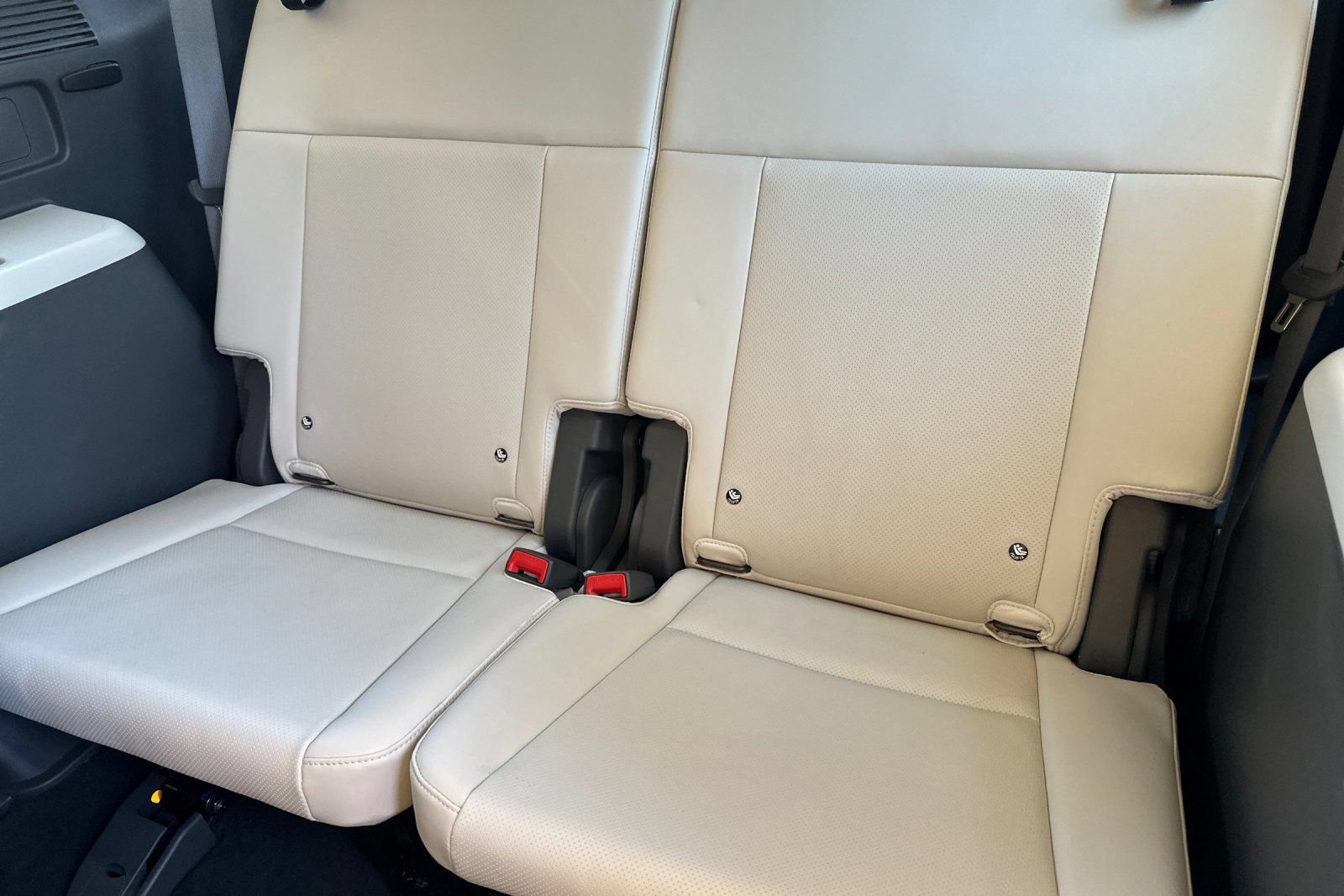 Used 2024 Hyundai Santa Fe SEL FWD image 16