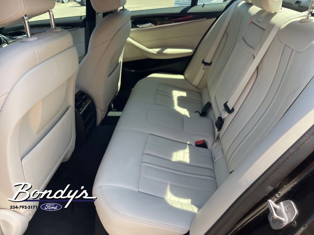Used 2019 BMW 530i image 11