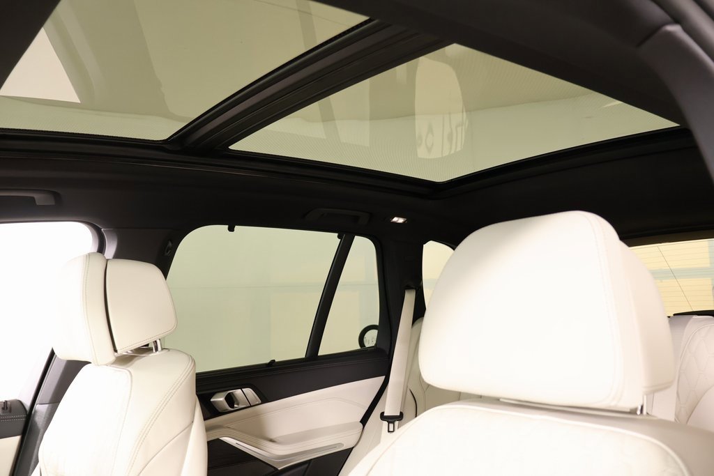 New 2026 BMW X5 M60i image 15