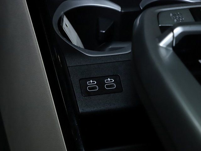 Certified 2025 BMW X2 xDrive28i w/ Premium Package image 31