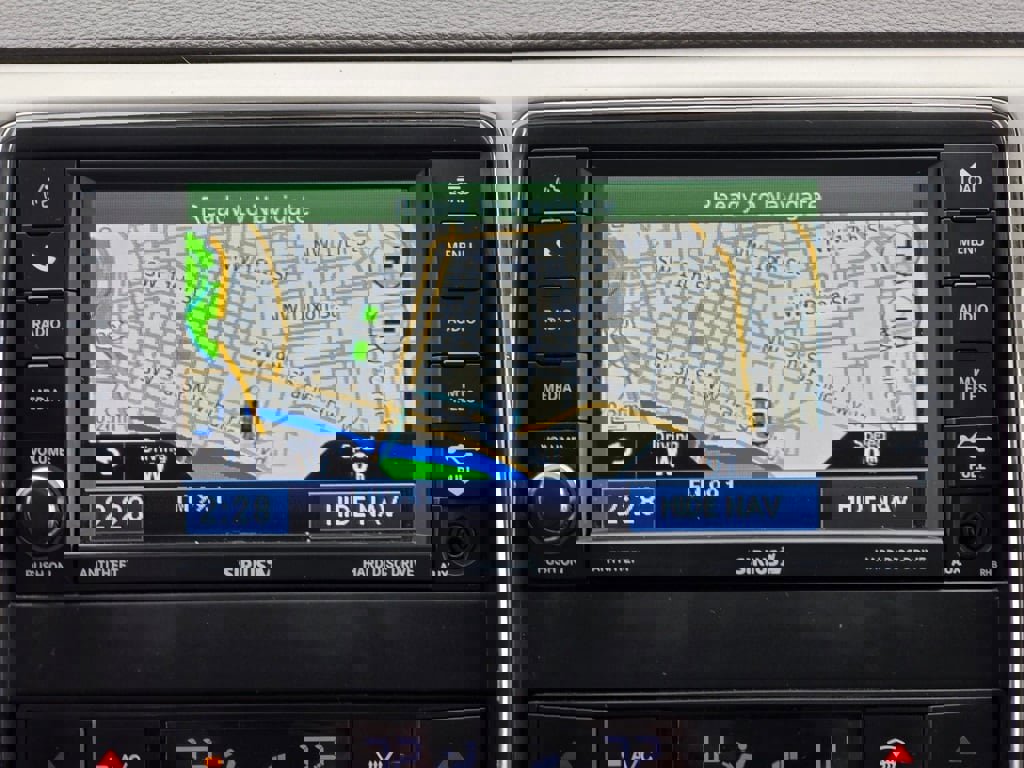 Used 2012 Jeep Grand Cherokee Altitude image 13