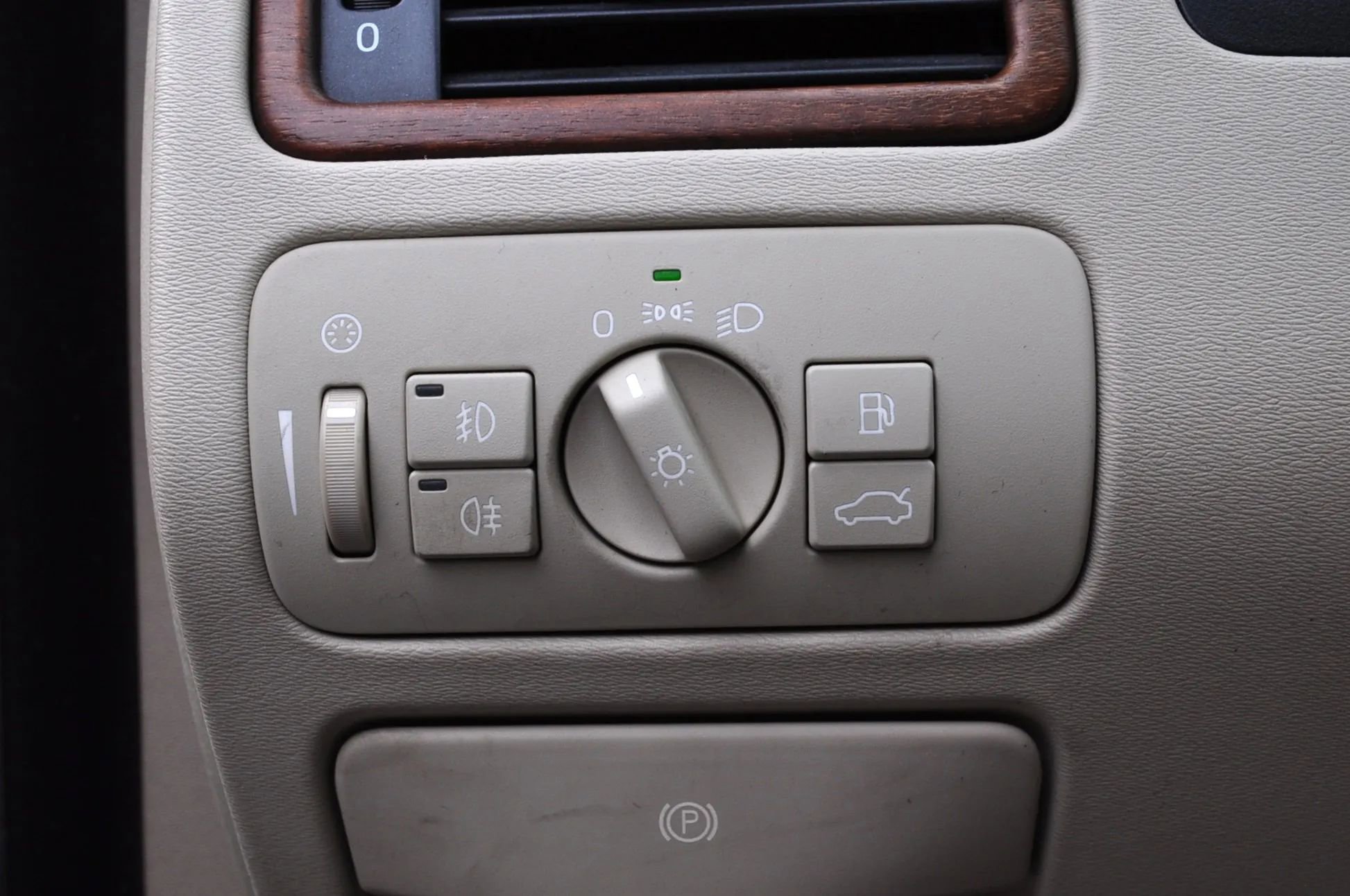 Used 2008 Volvo S80 3.2 image 9