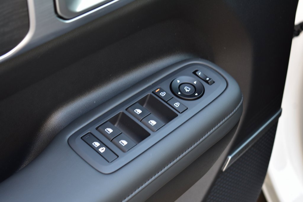 New 2025 Hyundai Santa Fe Limited image 16