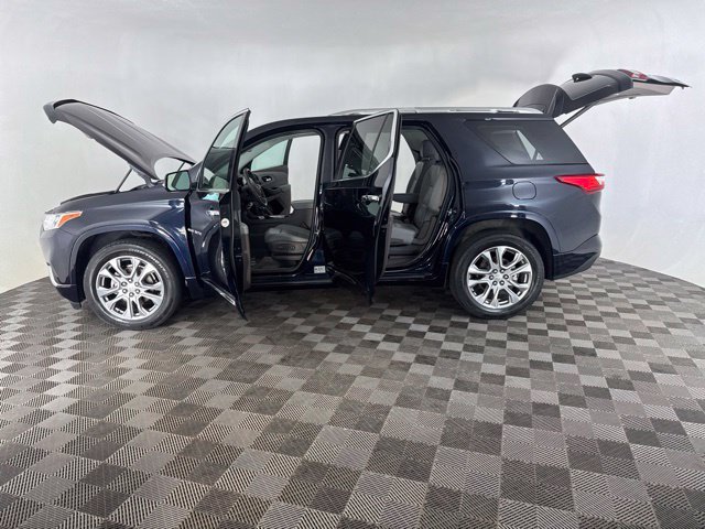 Used 2020 Chevrolet Traverse Premier w/ LPO, Roadside Safety Package AWD/4WD image 10