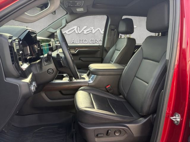 Used 2024 GMC Sierra 1500 SLT AWD/4WD image 19
