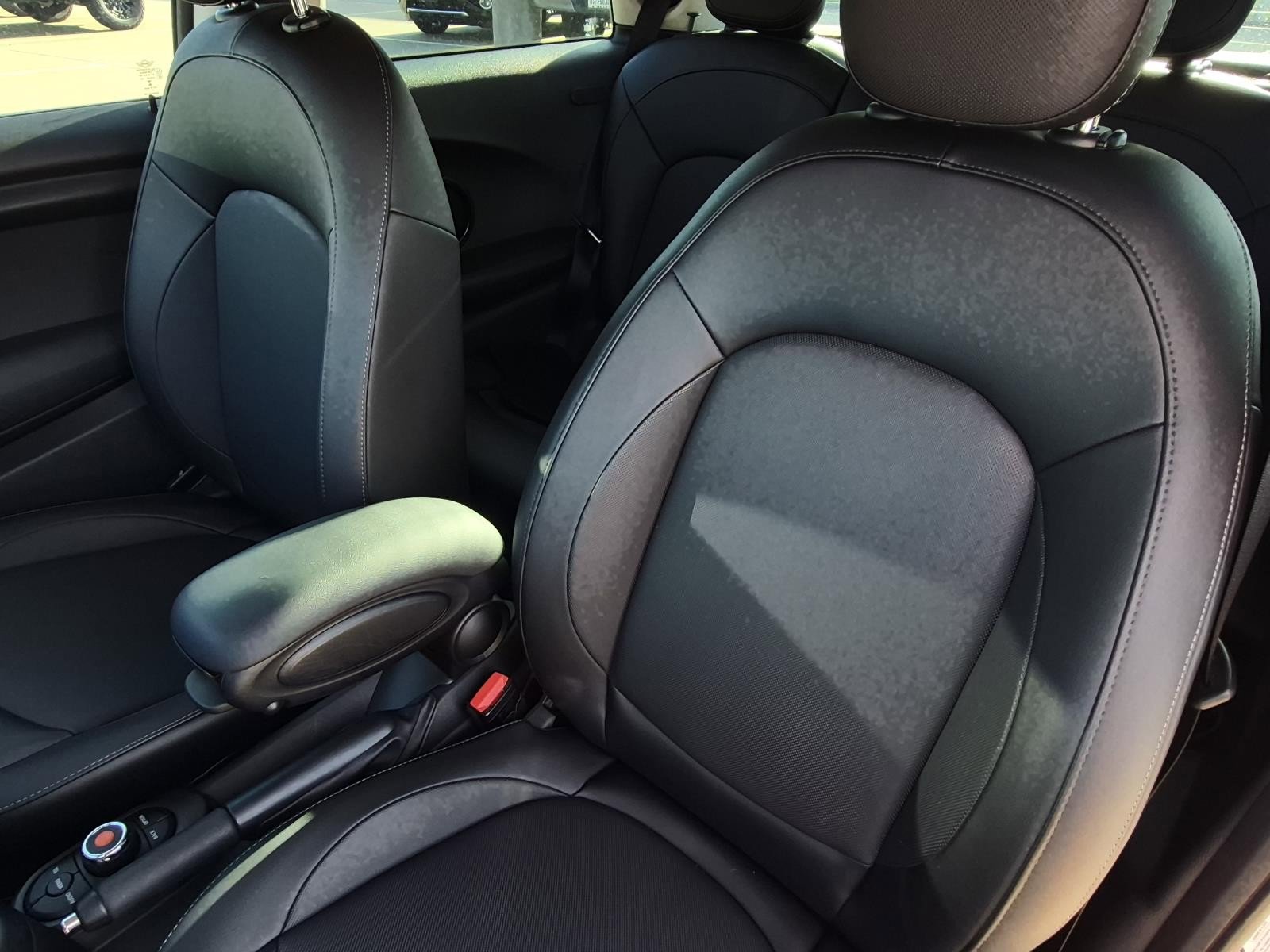 Used 2018 MINI Cooper 2-Door Hardtop FWD image 12