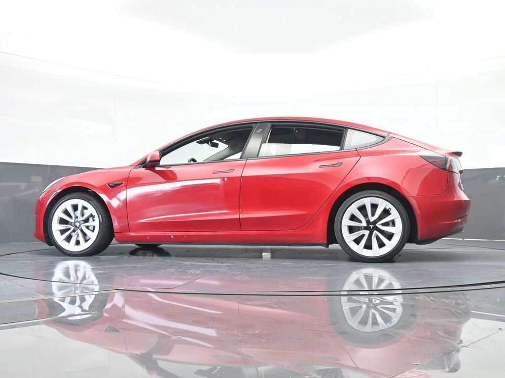 Used 2022 Tesla Model 3 Standard Range image 54