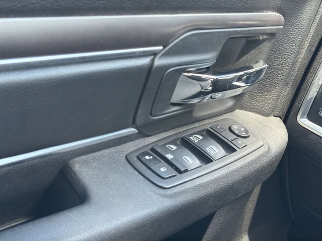 Used 2024 RAM 1500 Warlock AWD/4WD image 17