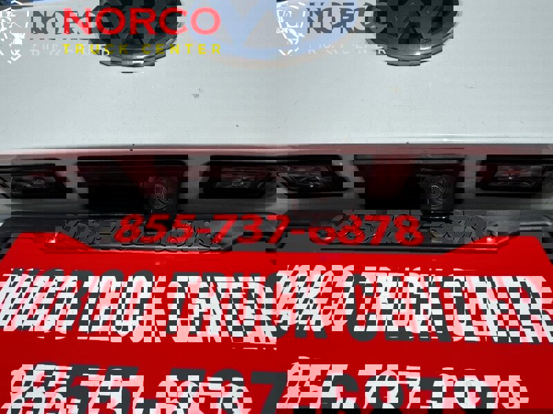 Used 2018 Volkswagen Tiguan SE image 10