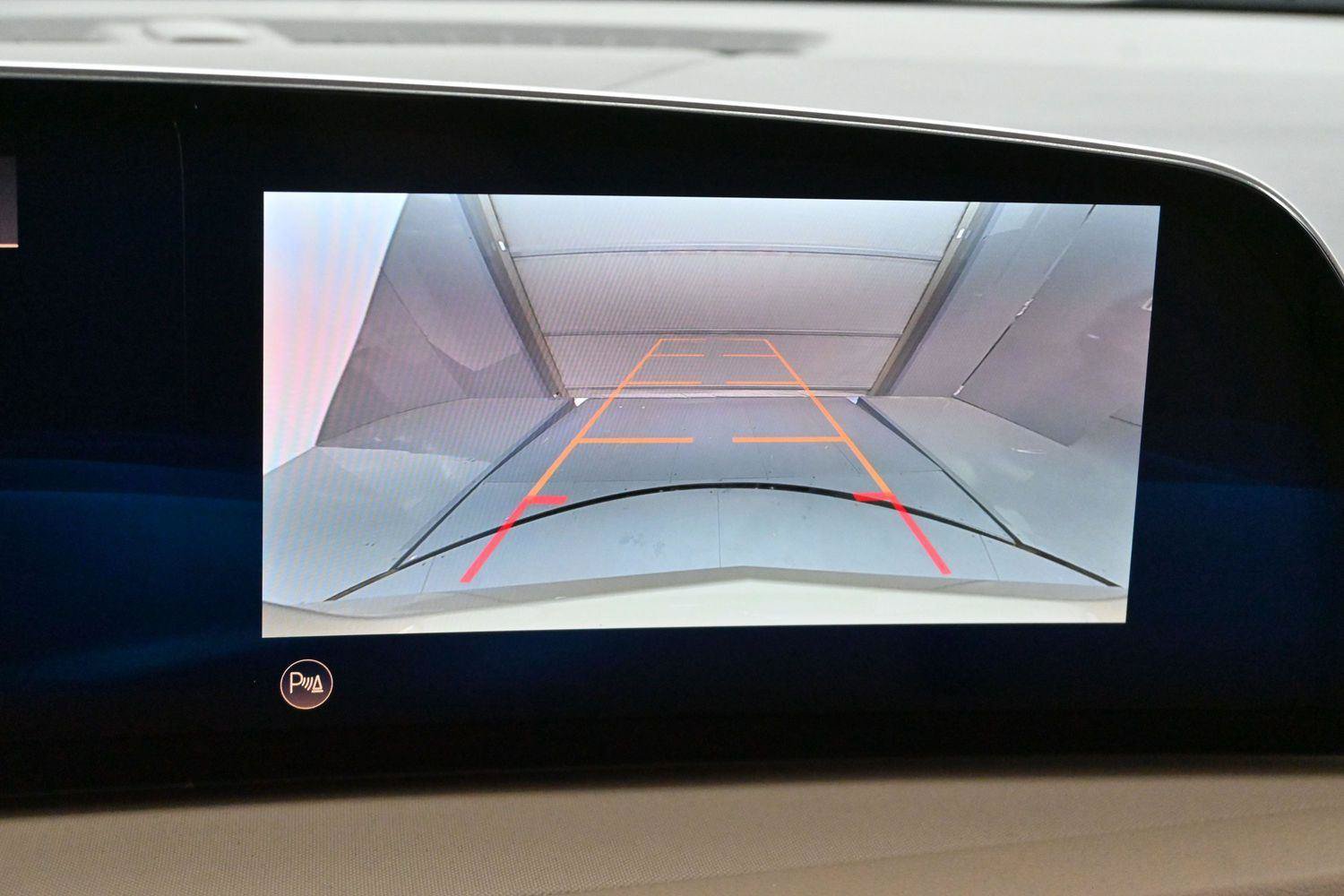 Certified 2024 Cadillac XT4 Luxury w/ Cold Weather Package FWD image 22