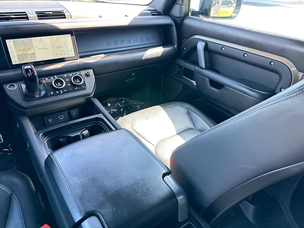 Used 2022 Land Rover Defender 110 X-Dynamic HSE image 22