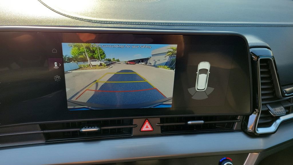 Used 2023 Kia Sportage EX image 17