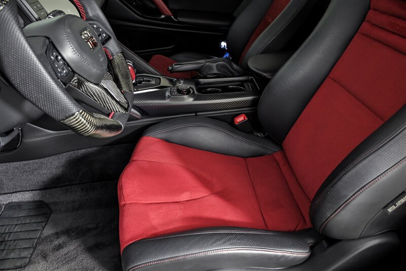 Used 2017 Nissan GT-R NISMO AWD/4WD image 42