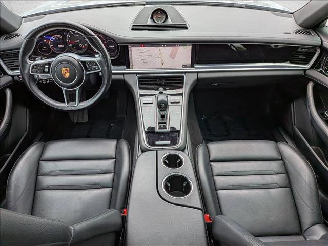 Used 2018 Porsche Panamera image 18