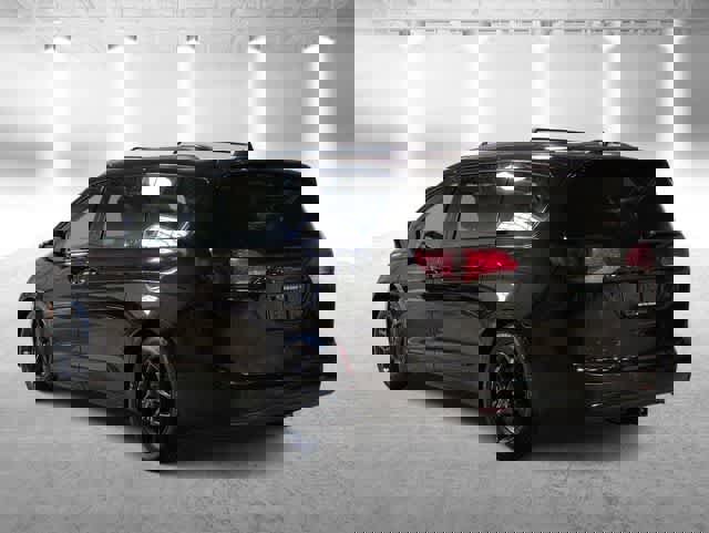 Used 2018 Chrysler Pacifica Touring Plus w/ S Appearance Package image 6