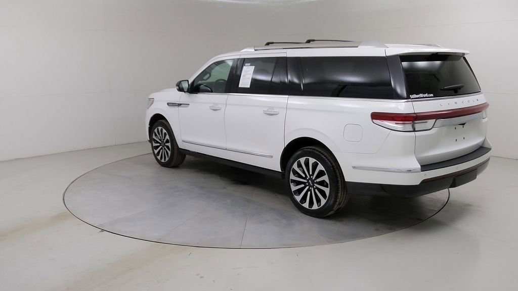 Used 2023 Lincoln Navigator L Reserve w/ Equipment Group 201A image 18
