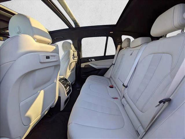 Used 2022 BMW X5 sDrive40i w/ Premium Package image 22