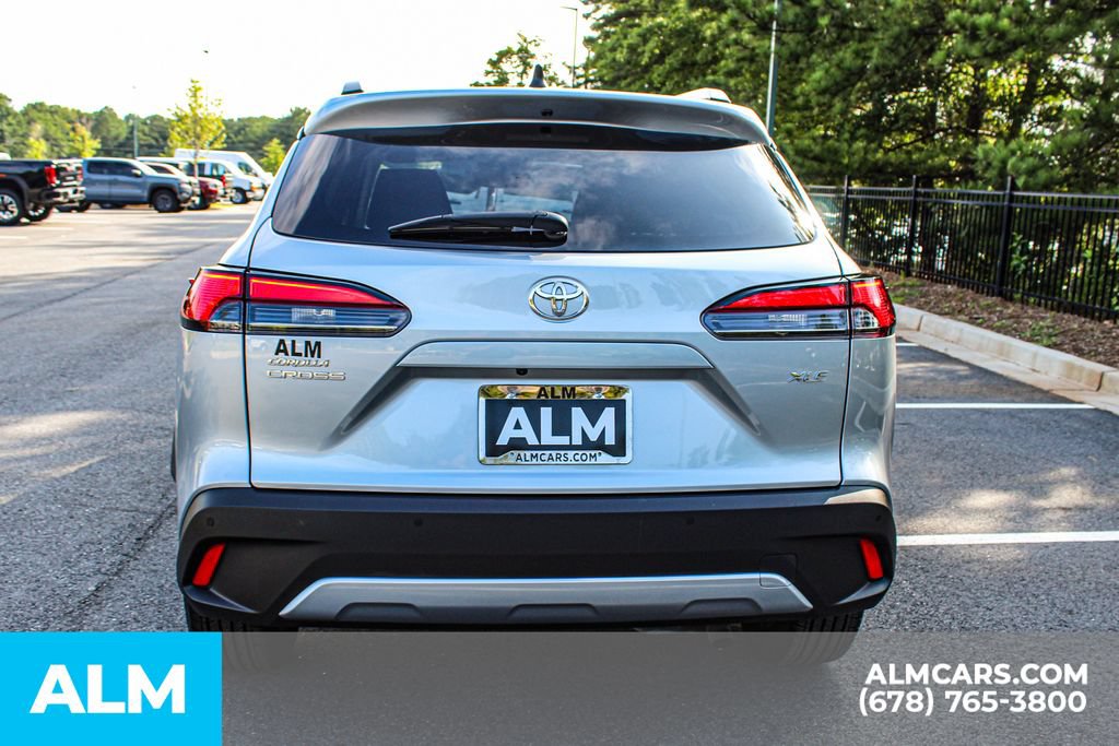 Used 2026 Toyota Corolla Cross XLE FWD image 10