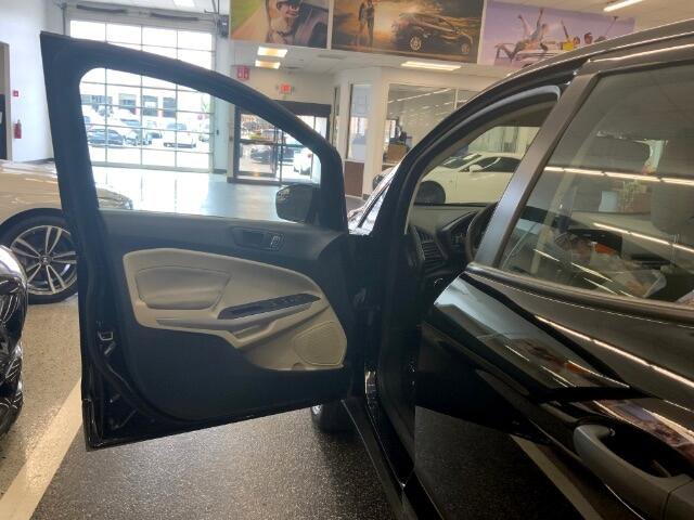 Used 2021 Ford EcoSport S image 26
