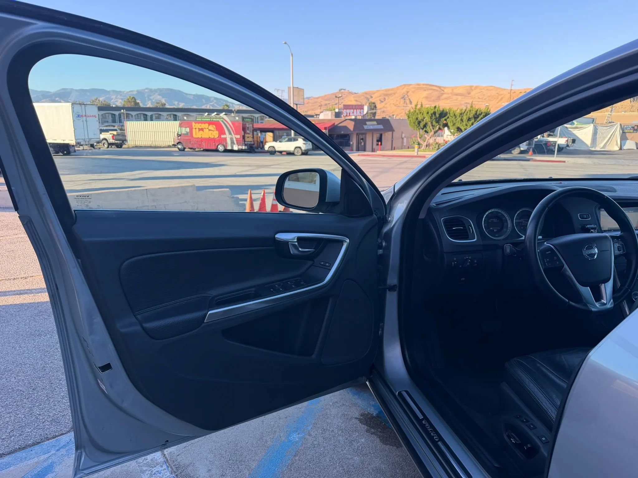 Used 2011 Volvo S60 T6 AWD/4WD image 9