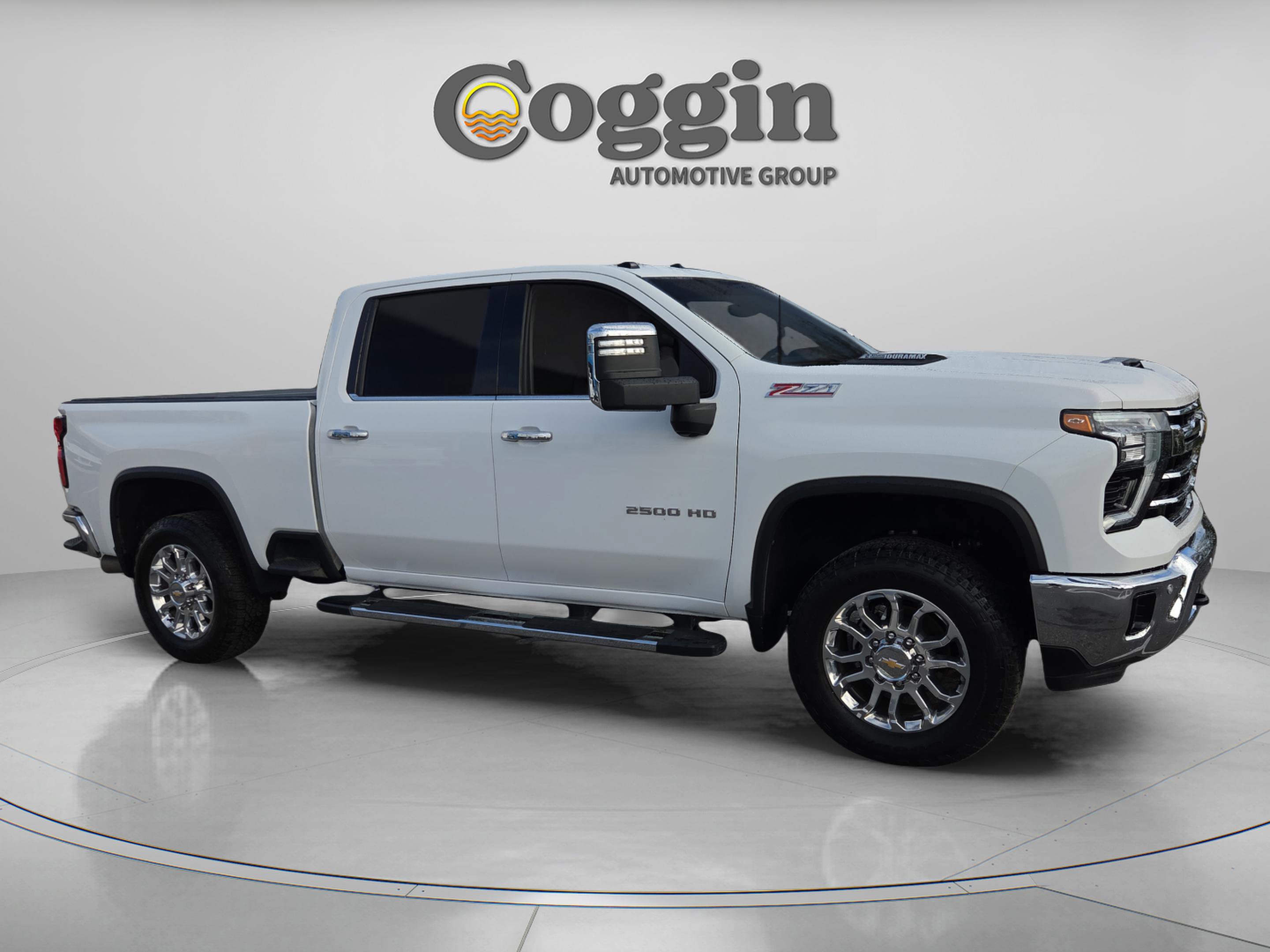 Used 2025 Chevrolet Silverado 2500 LTZ w/ LTZ Premium Package image 8