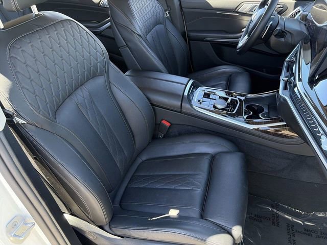 Used 2026 BMW X7 xDrive40i image 11