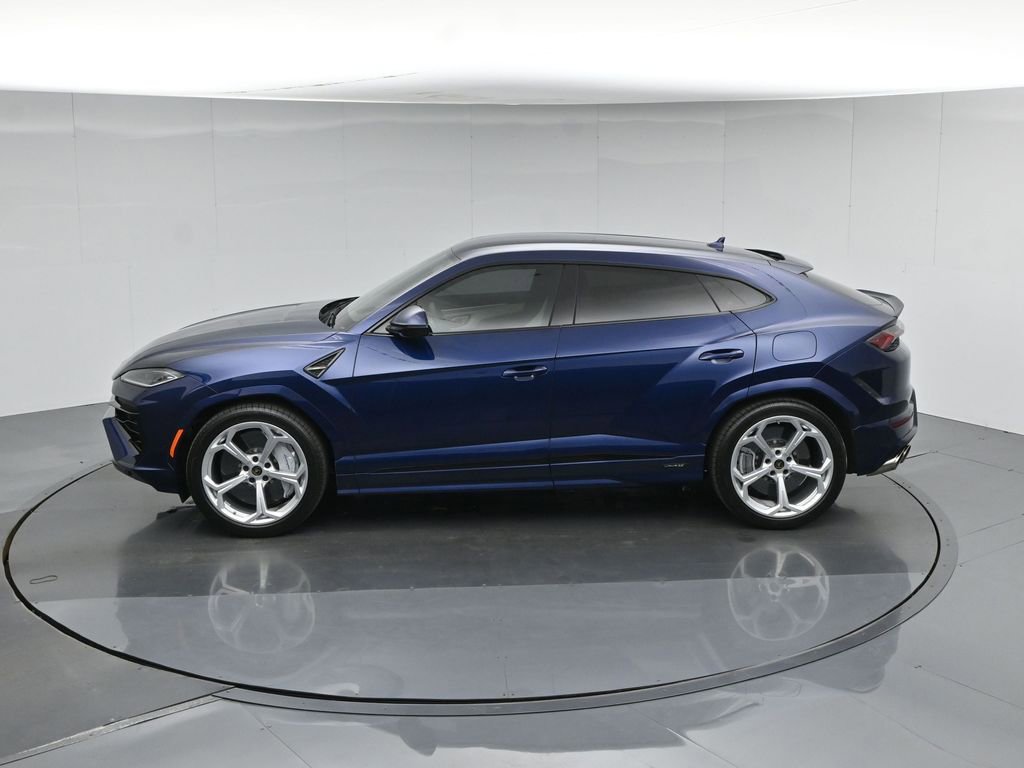 Used 2026 Lamborghini Urus SE AWD/4WD image 45