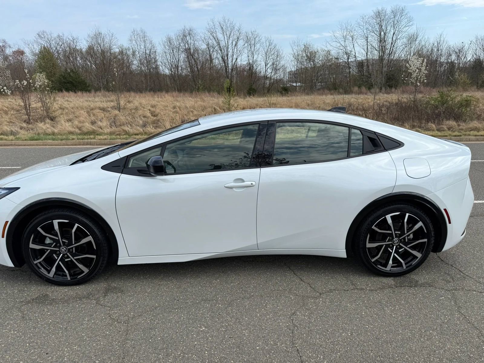 Used 2026 Toyota Prius Plug-In Hybrid FWD image 12