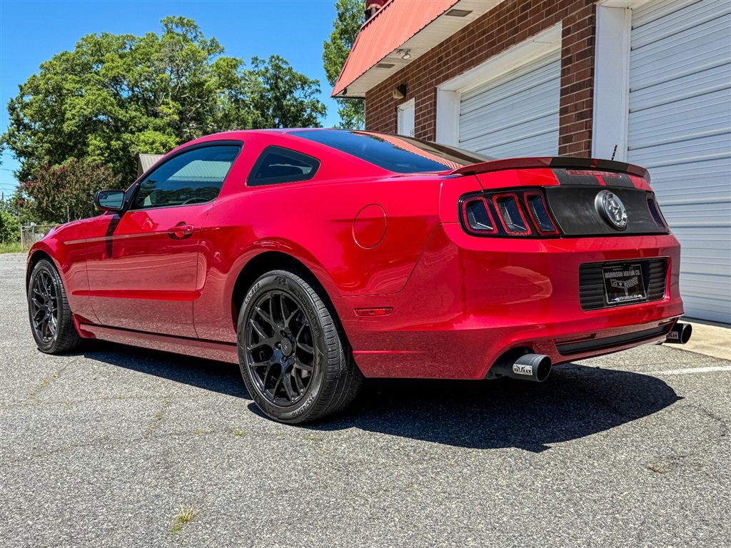 Used 2013 Ford Mustang Coupe RWD image 20