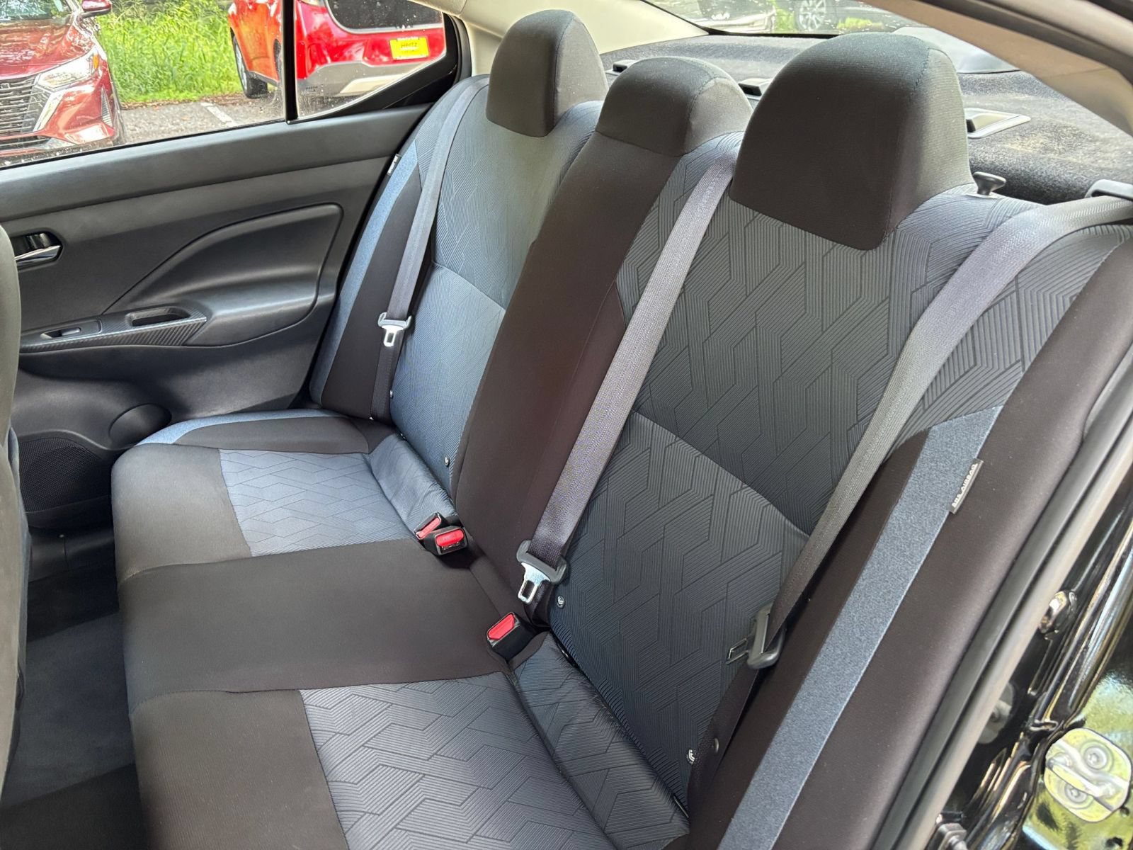 Used 2025 Nissan Versa SV FWD image 35